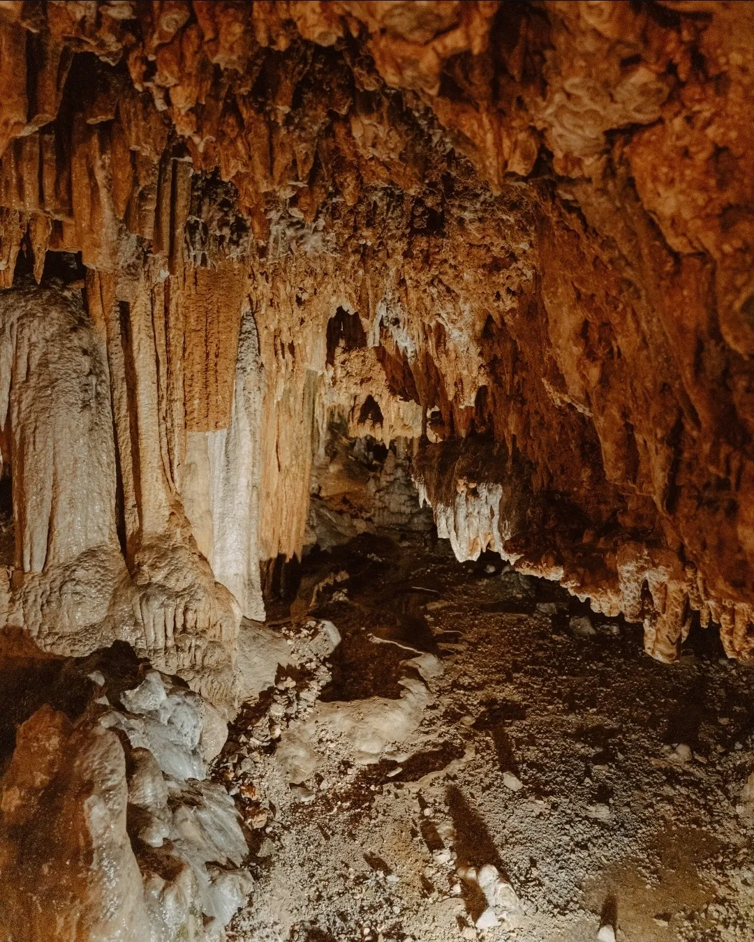 Interior of Luray Caverns